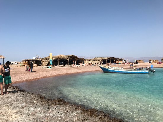 RAS ABU GALUM AND BLUE LAGUOON MEMORABLE TOUR